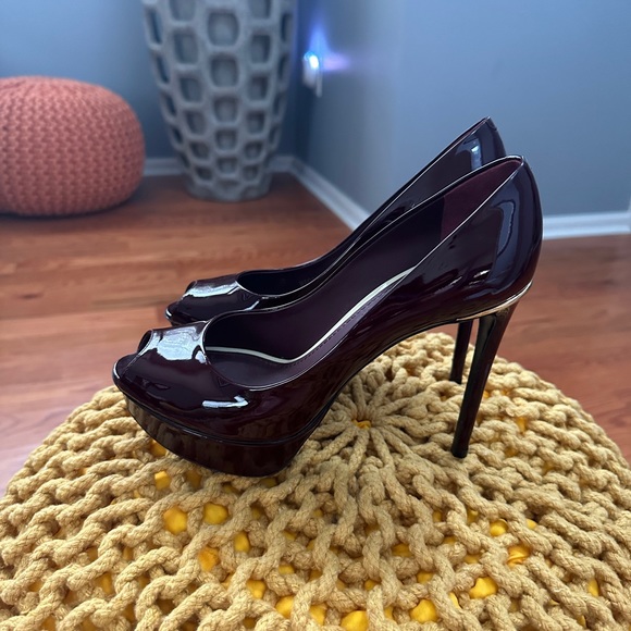 Louis Vutton pump - Picture 2 of 4